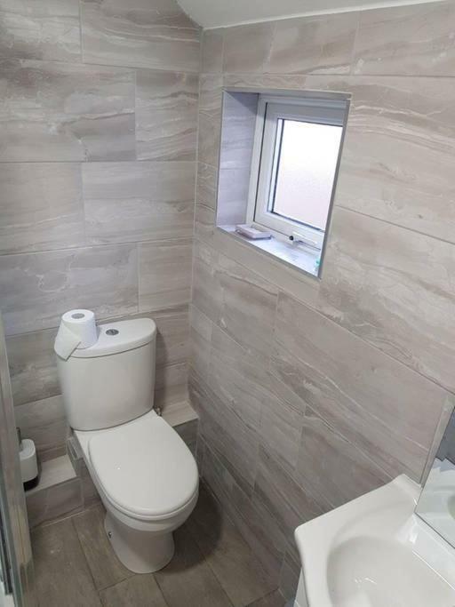 Apartment With Roof Terrace Close To City Centre 카디프 외부 사진